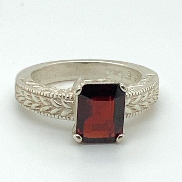 Pyrope Garnet 3.20ct Solid 925 Sterling Silver Ring - Picture 3 of 7